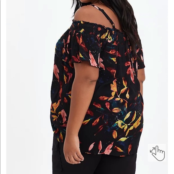 Torrid Smocked Cold Shoulder Black Leaf Top 3X - Picture 4 of 6